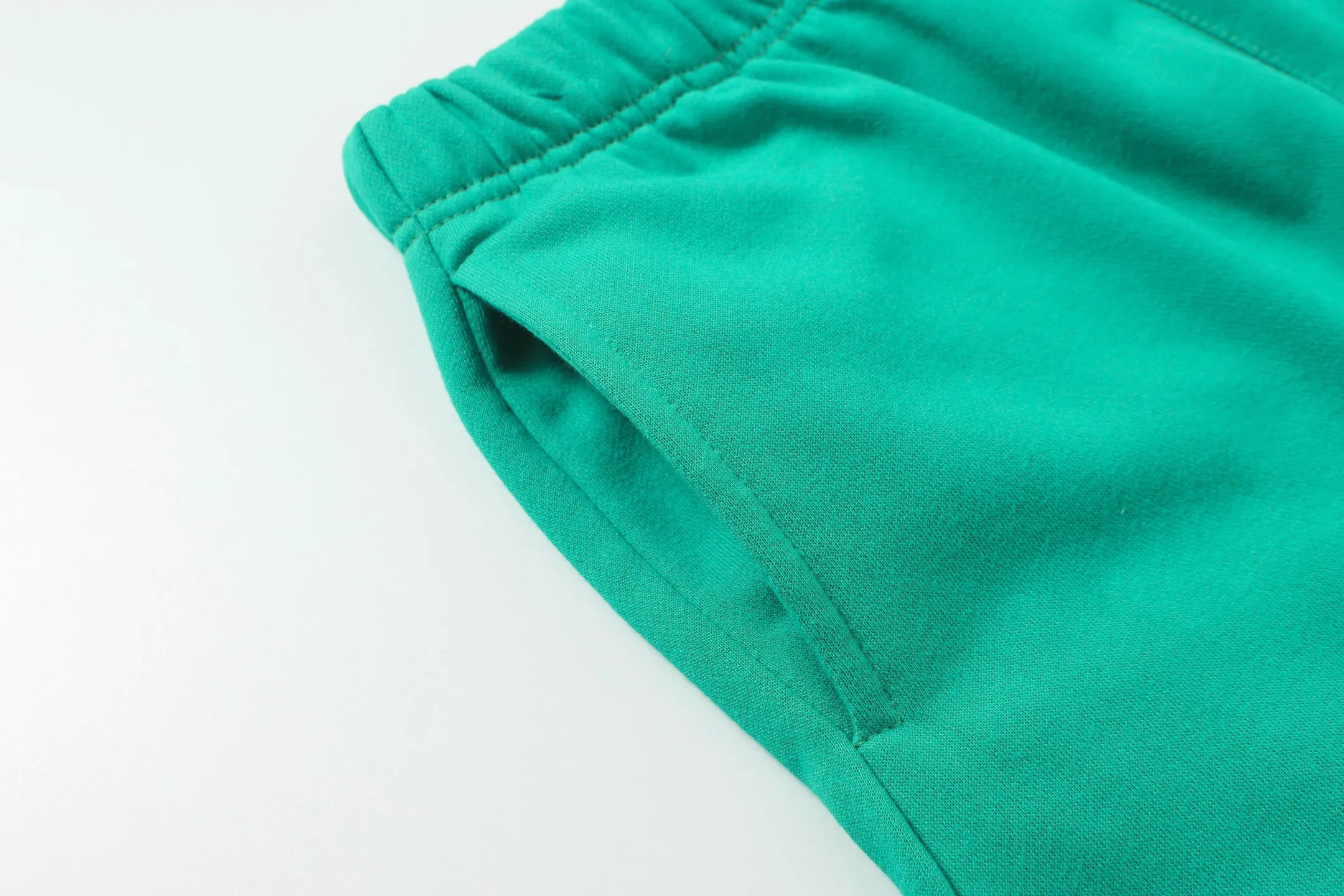 GALLERY. DEPT new trousers Style number: 275P190 Color: blue black green Size: S M L XL